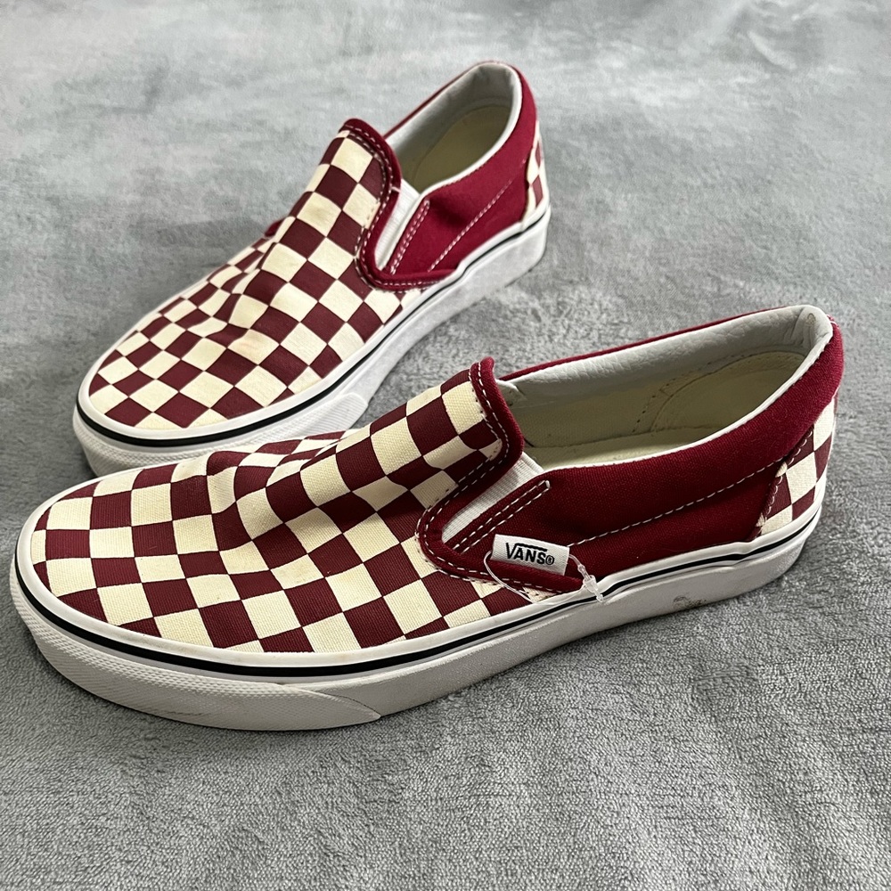 Vans Classic Checkerboard Slip-ons in Maroon excellent condition